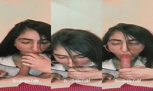 Sexy chasmis wali Gf ne Lund chus chus k sex ki