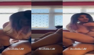Sexy Gf ne Reverse Cowgirl postion mai lund gusva k chudai ki