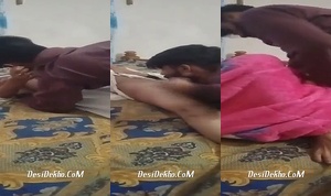 Step sister ki taange khol k le li chut k maje